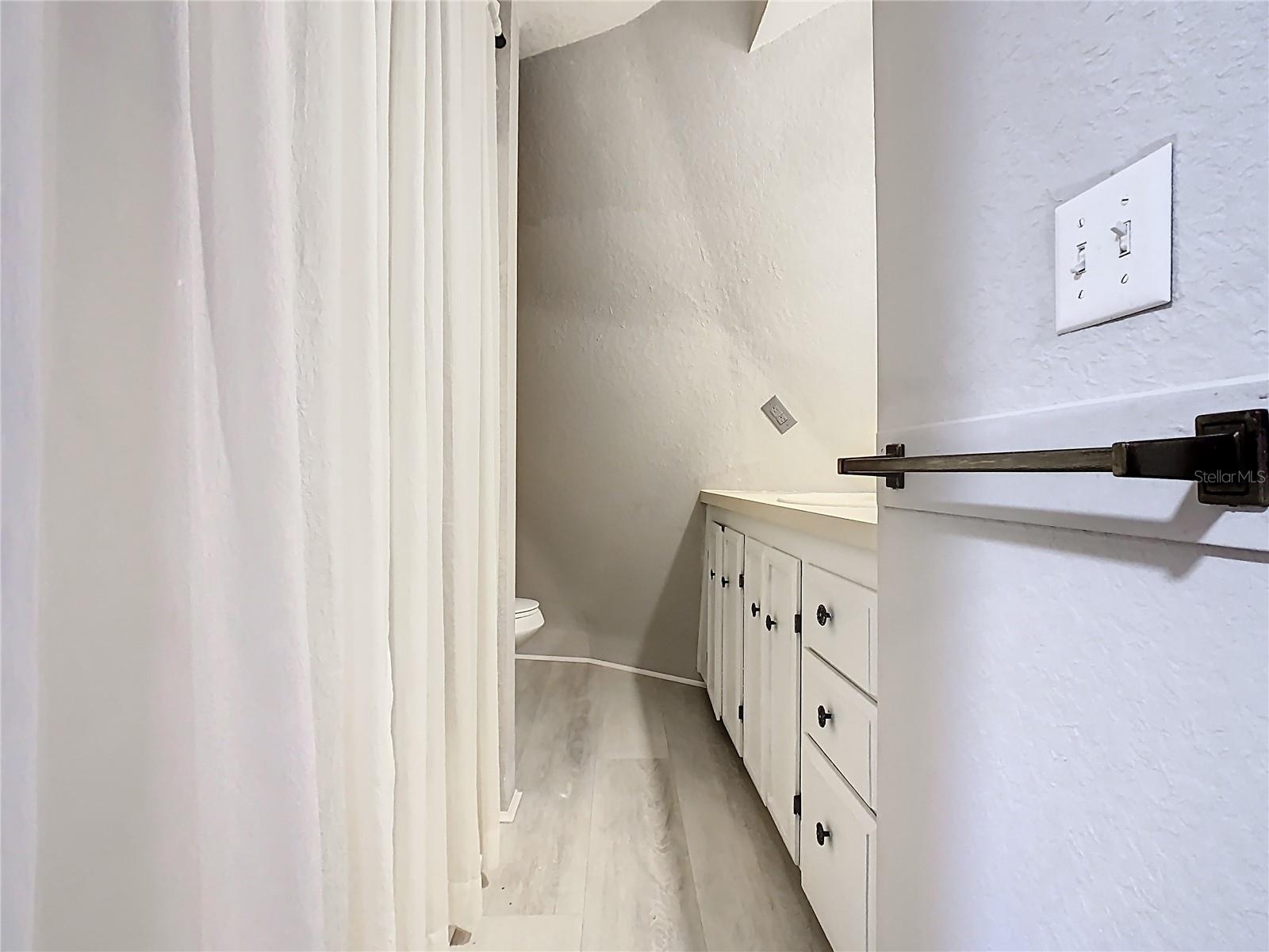 OAKRIDGE ESTATES - Residential