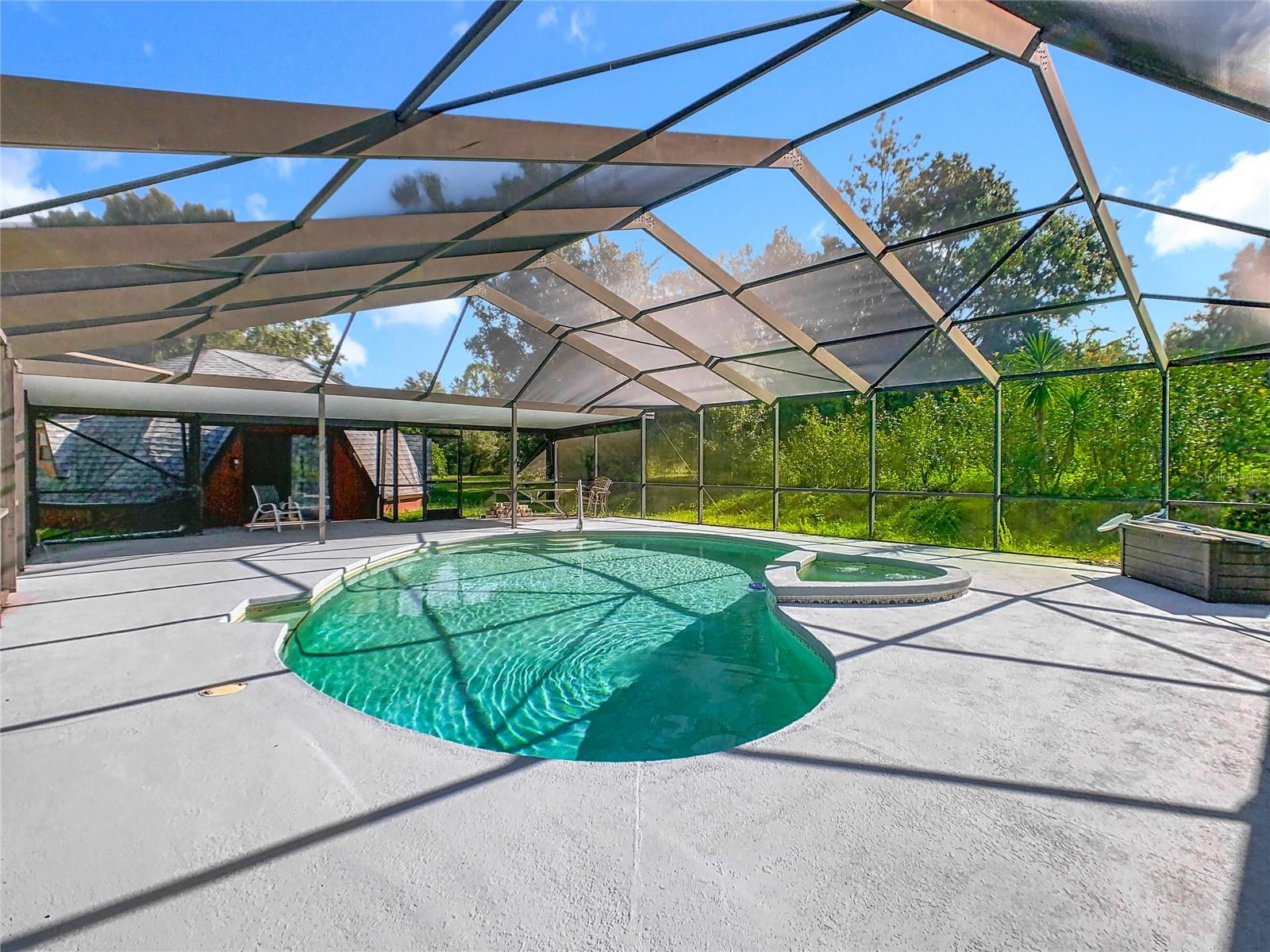 OAKRIDGE ESTATES - Residential