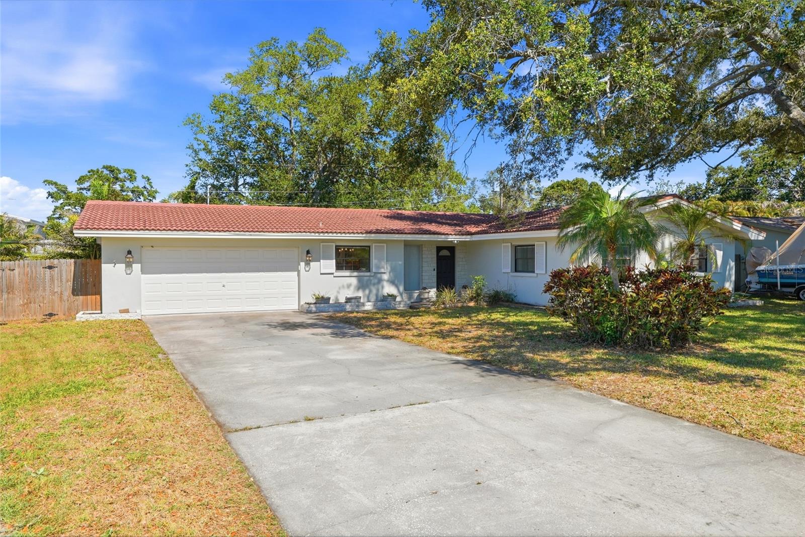 1349 VIEWTOP DRIVE