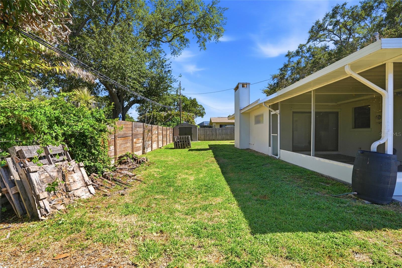 DOUGLAS MANOR PARK 1ST ADD - Residential