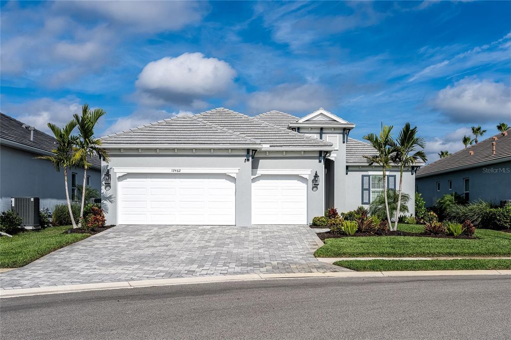 Photo of 12462 Vieste Court, Venice, FL 34293 (MLS # N6141872)