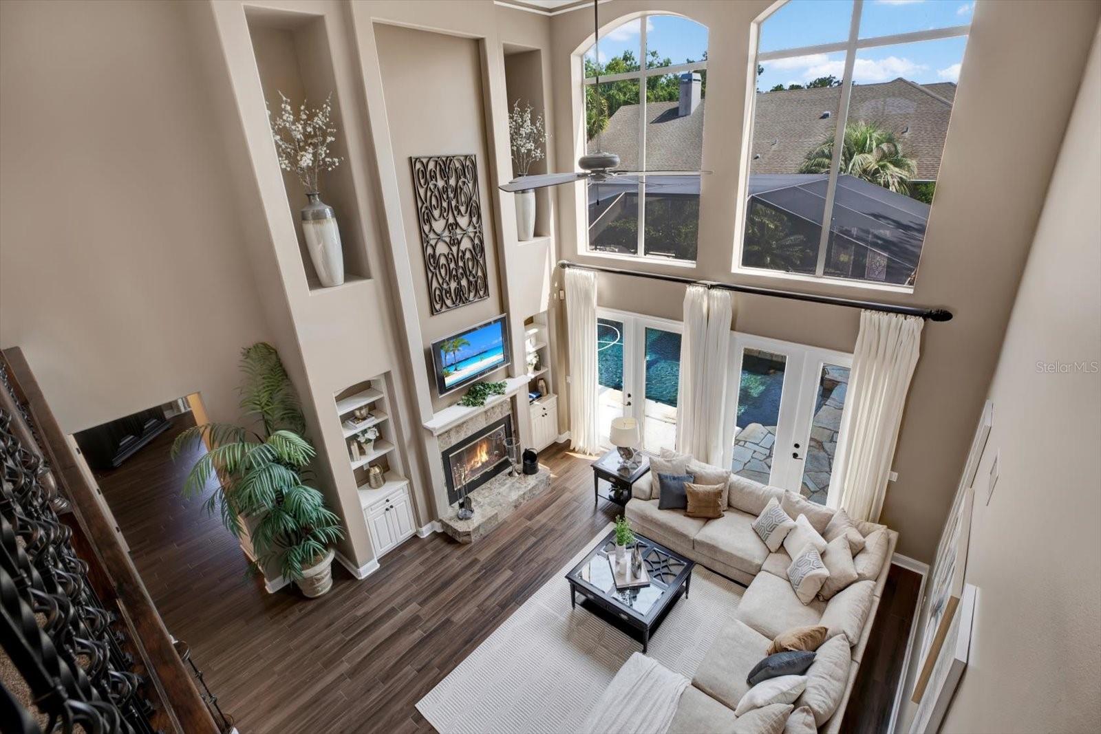 4085 ARLINGTON DRIVE