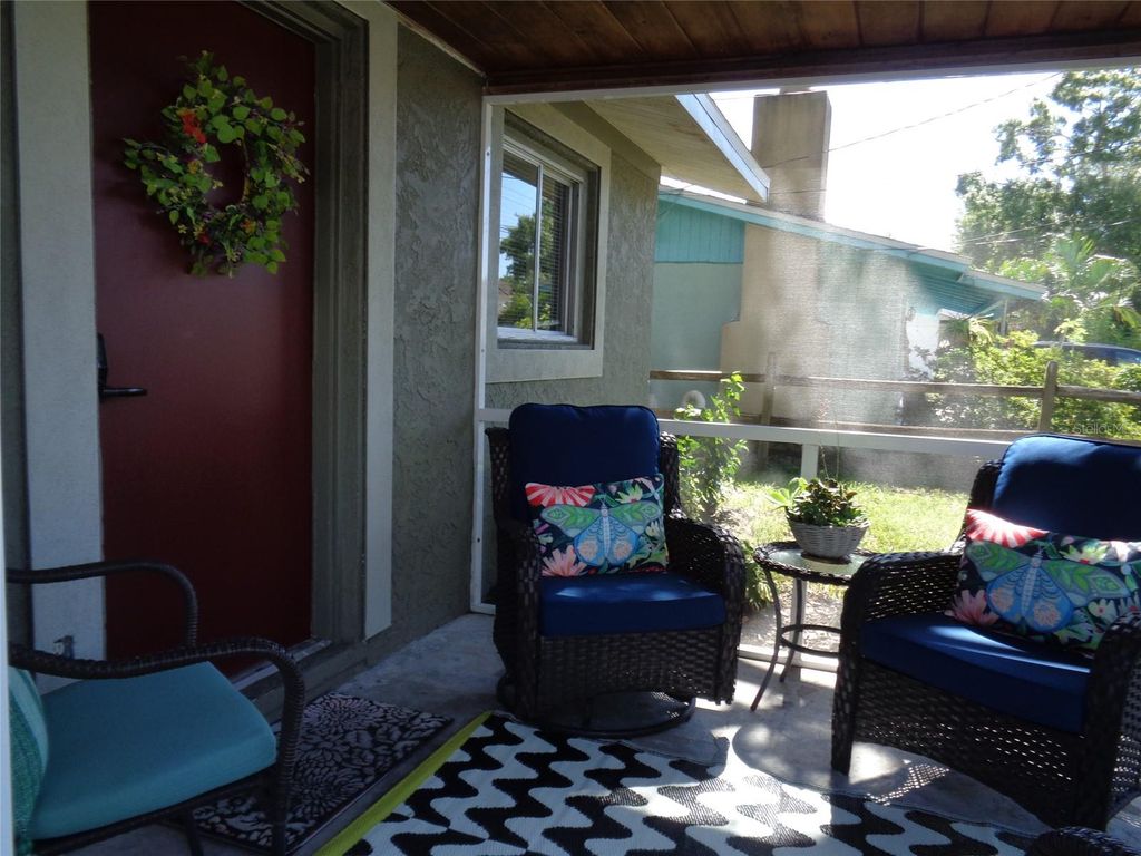 Photo of 1832 Ivanhoe St, Sarasota, FL 34231 (MLS # A4658132)