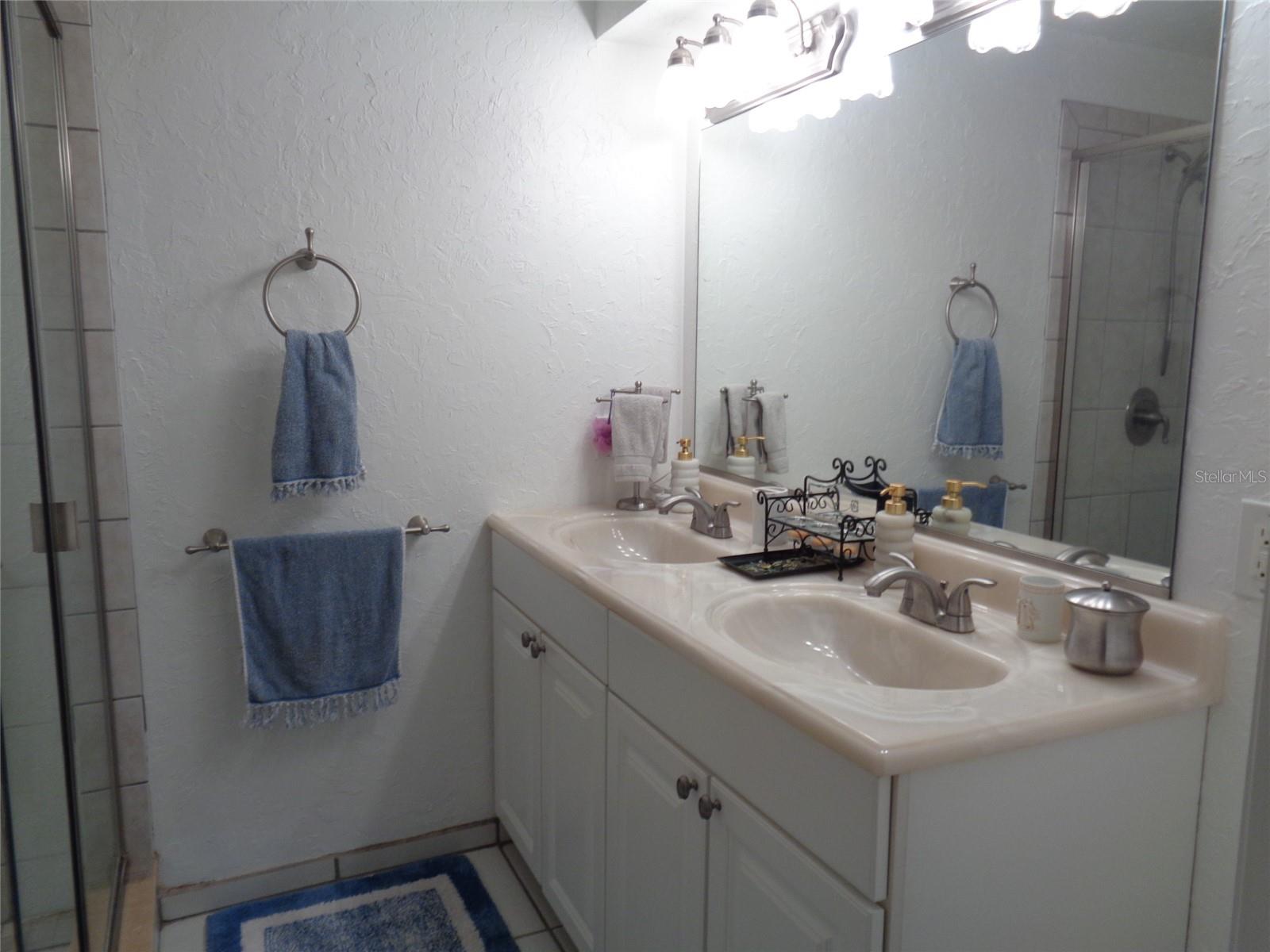 0557 - SOUTH HIGHLAND AMENDED PLAT - Residential