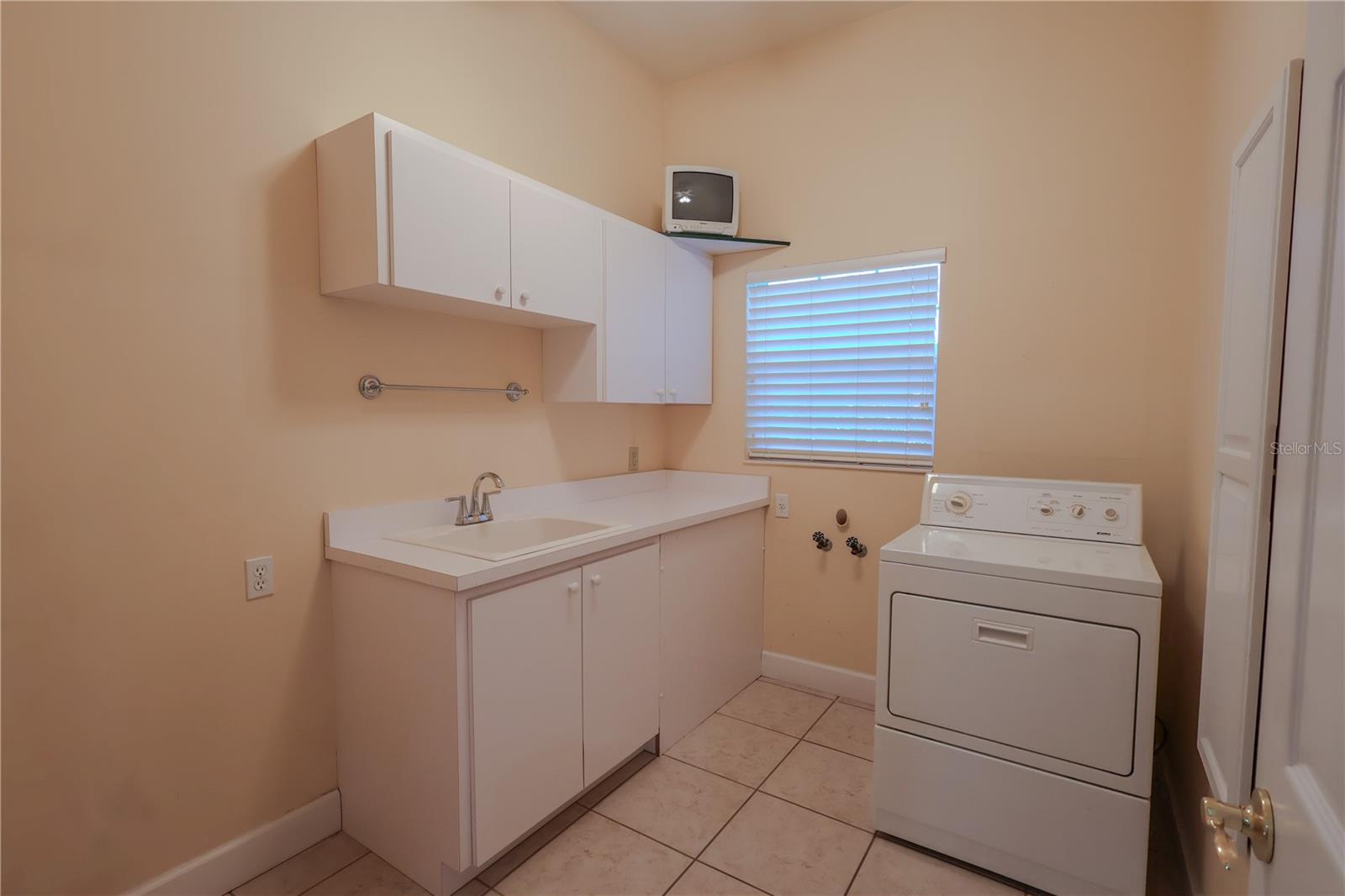 LAUREL RUN - Residential