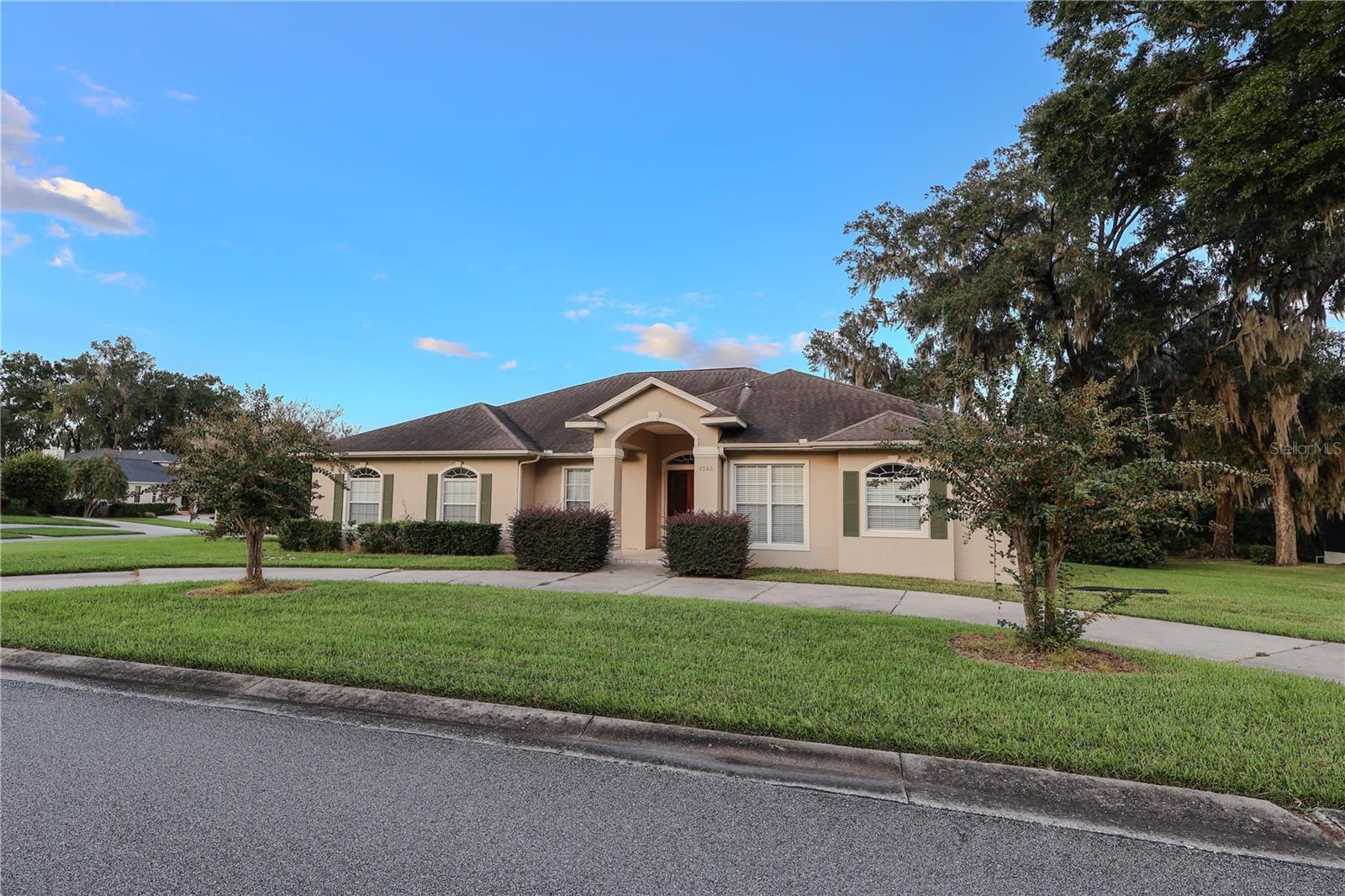 LAUREL RUN - Residential