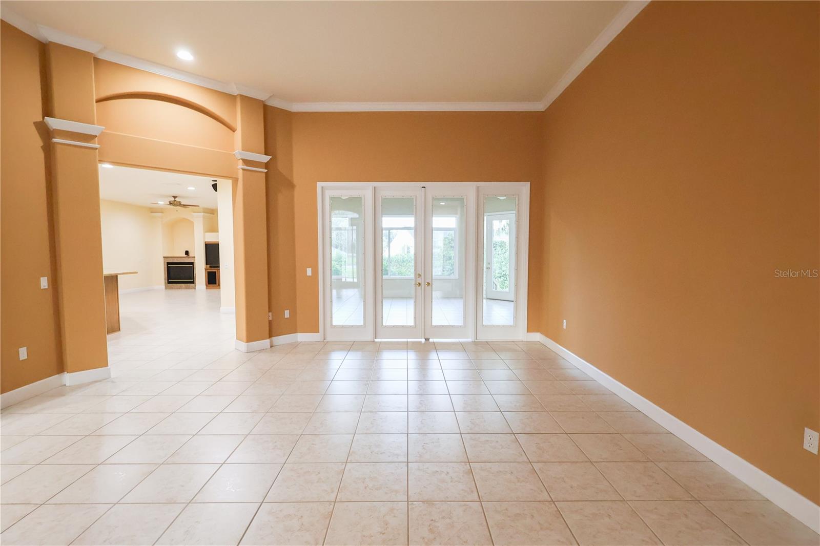 LAUREL RUN - Residential