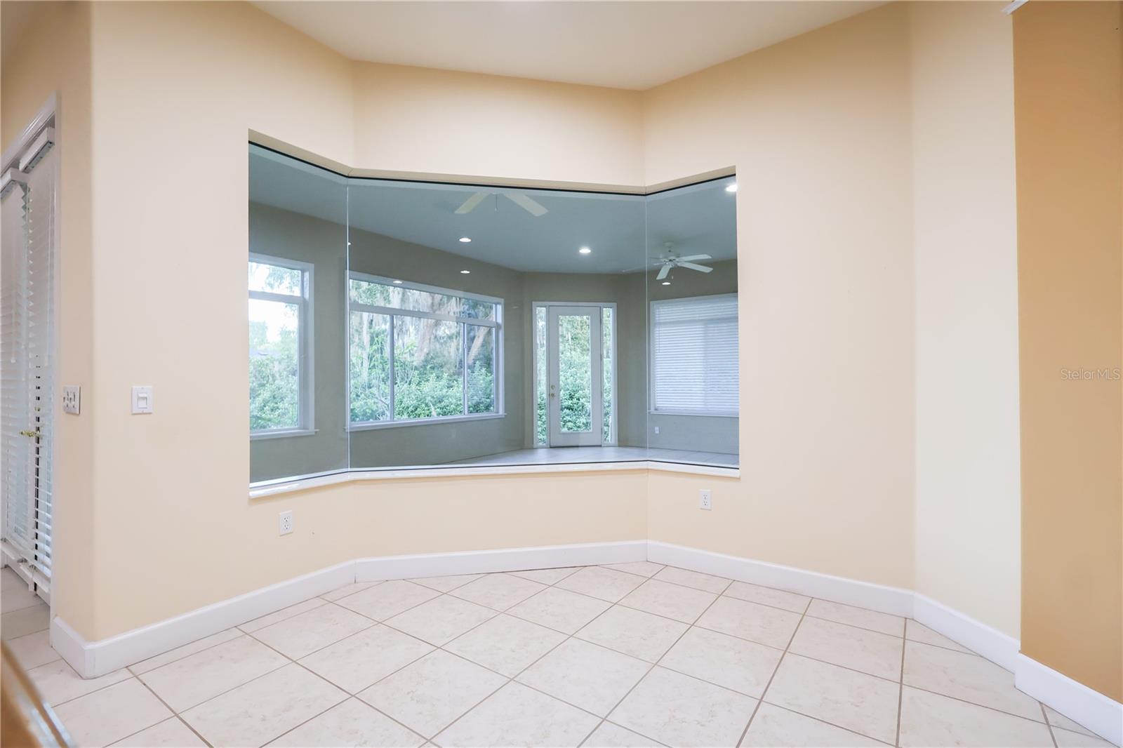 LAUREL RUN - Residential