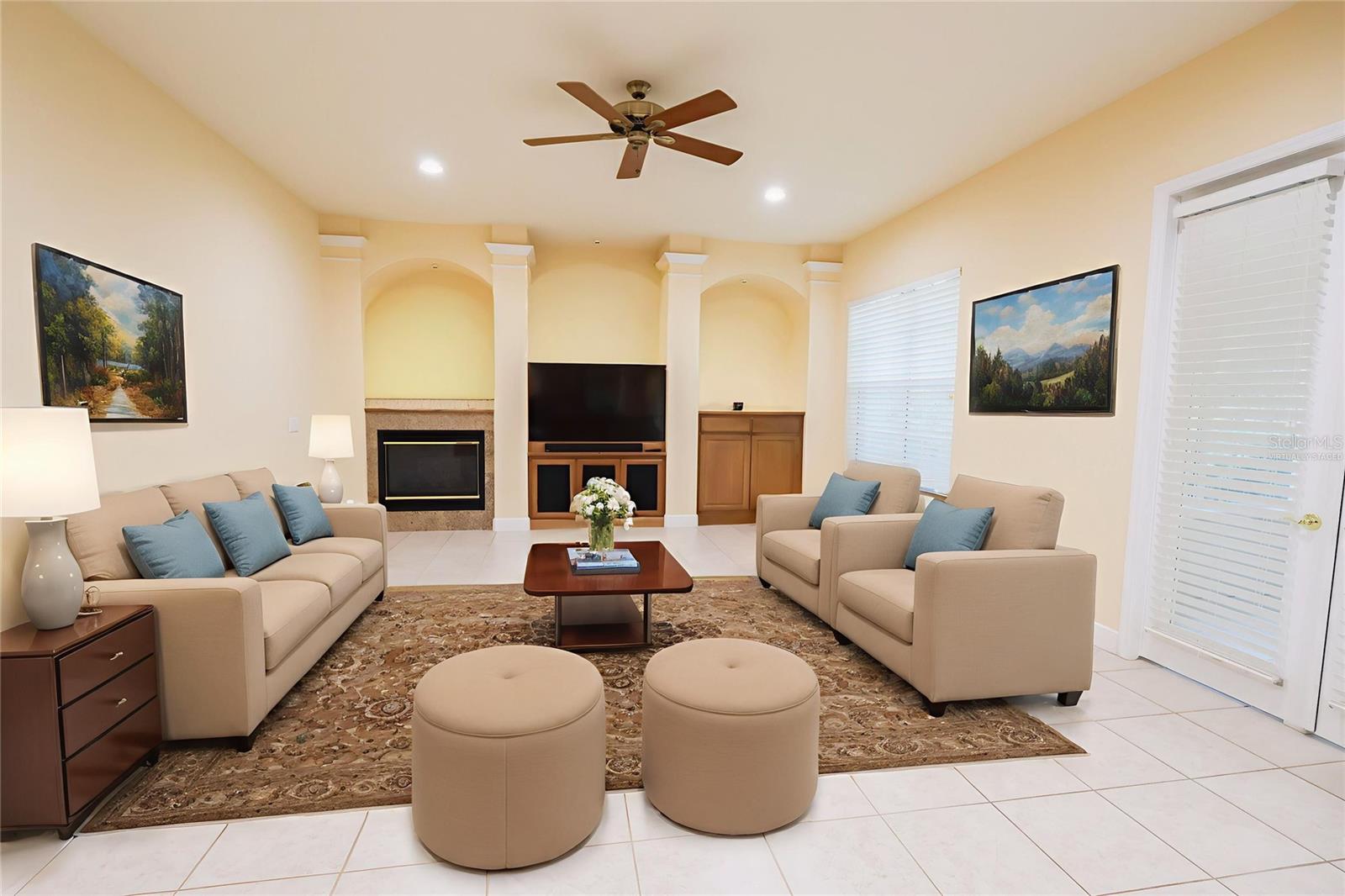 LAUREL RUN - Residential