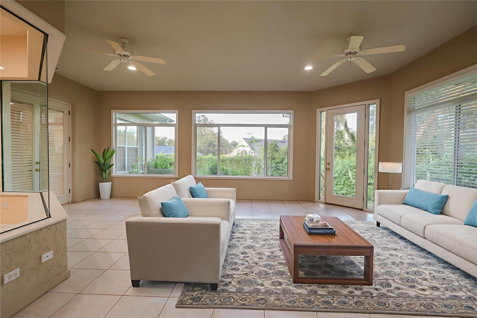 LAUREL RUN - Residential