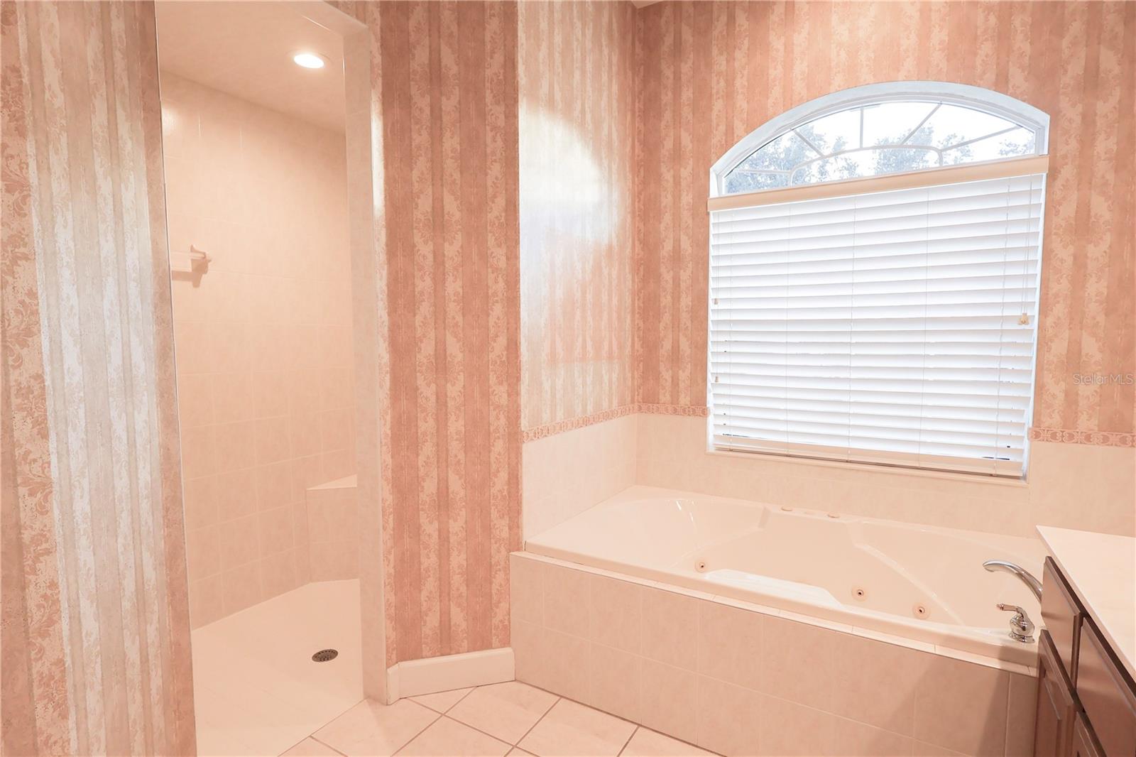 LAUREL RUN - Residential