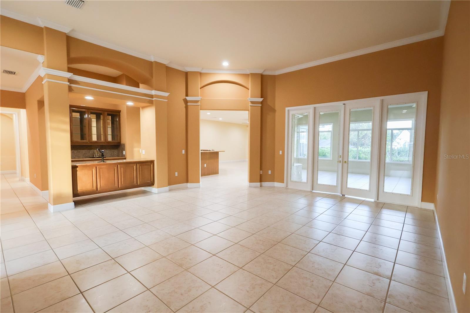 LAUREL RUN - Residential