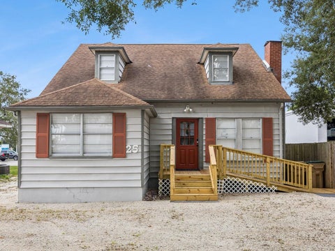 Tiny photo for 25 E Pinecrest Avenue, Eustis, FL 32726 (MLS # O6431856)