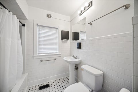 Tiny photo for 25 E Pinecrest Avenue, Eustis, FL 32726 (MLS # O6431856)