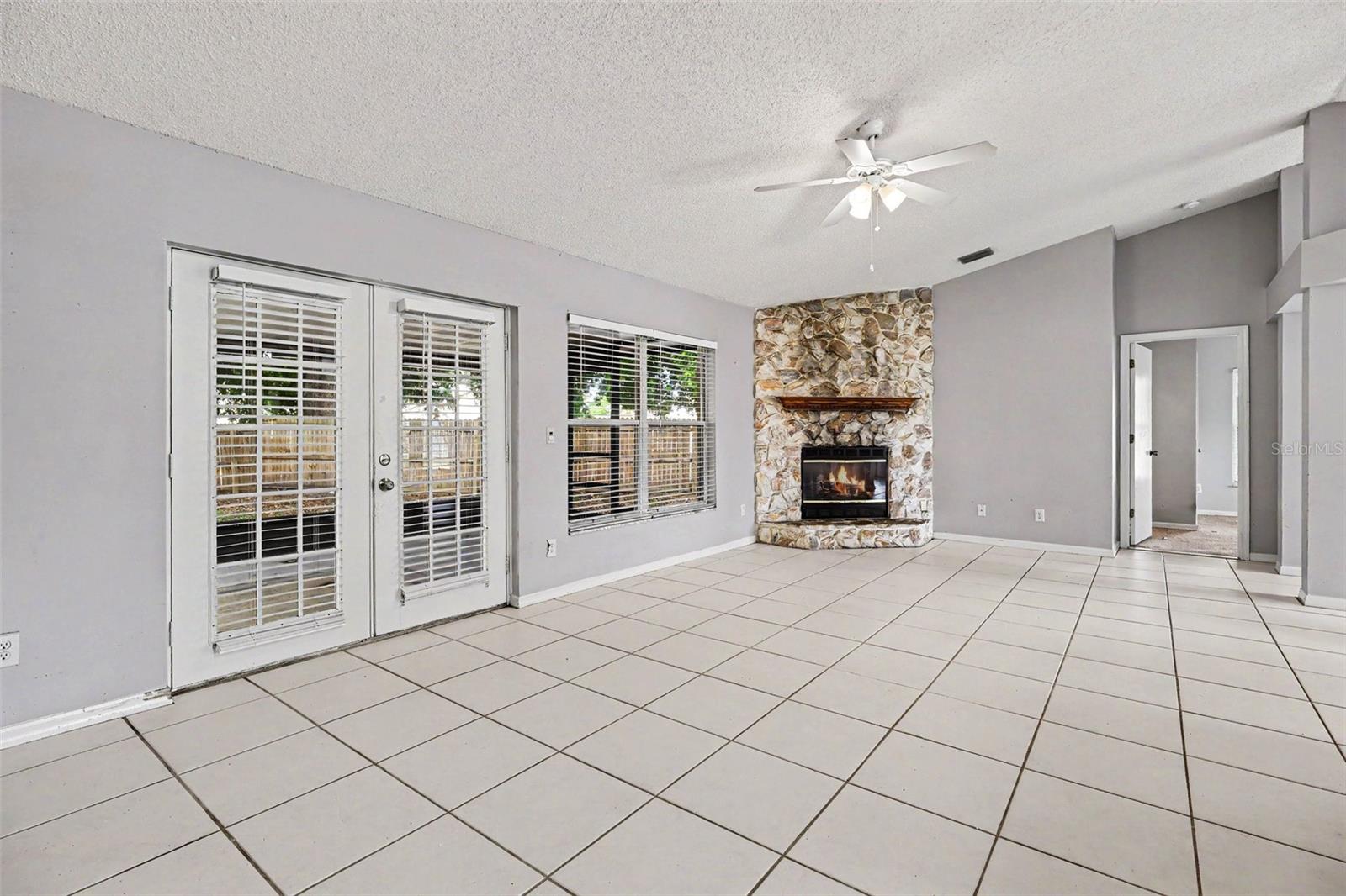 805 TOPAZ DRIVE