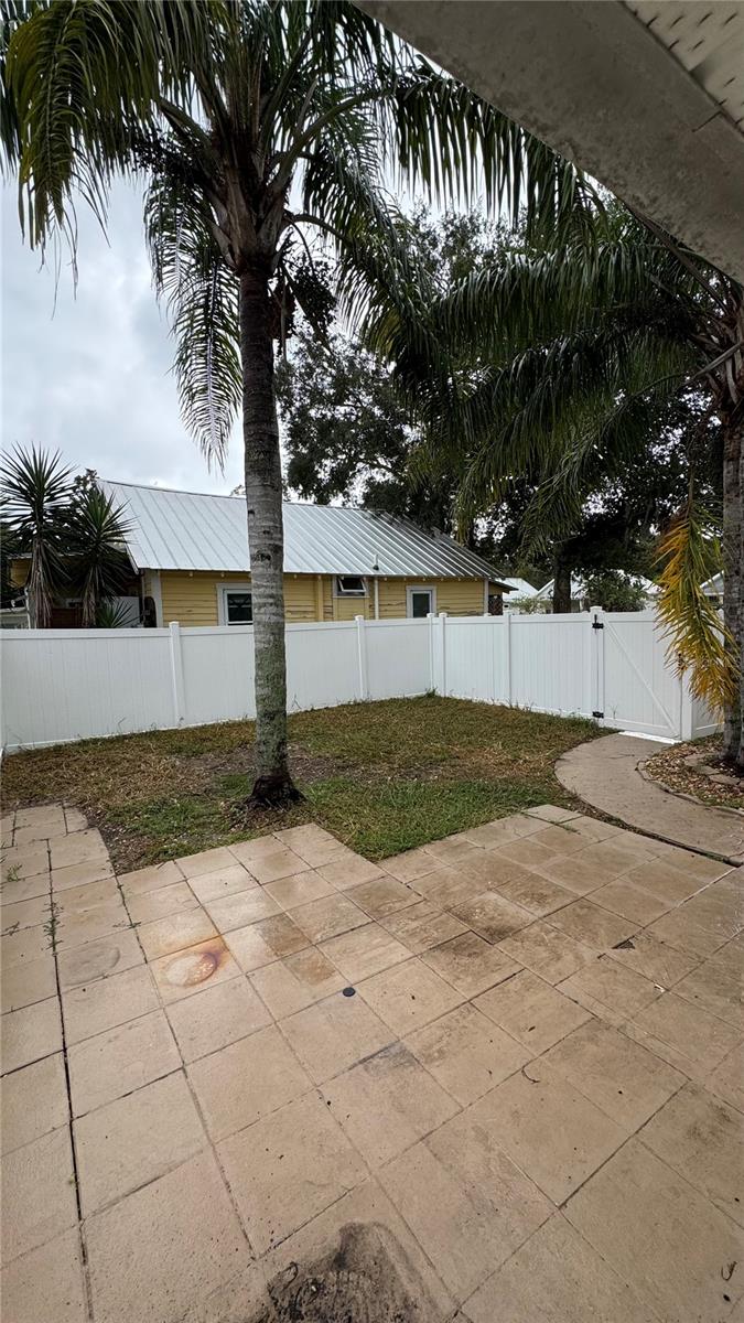 OSTEEN LT B BLK 04 BILLVILLE NEW SMYRNA - Residential Lease