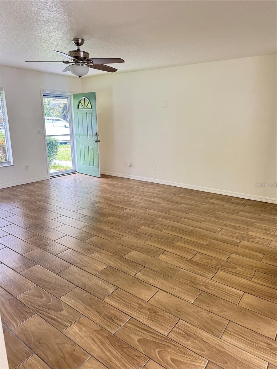 OSTEEN LT B BLK 04 BILLVILLE NEW SMYRNA - Residential Lease