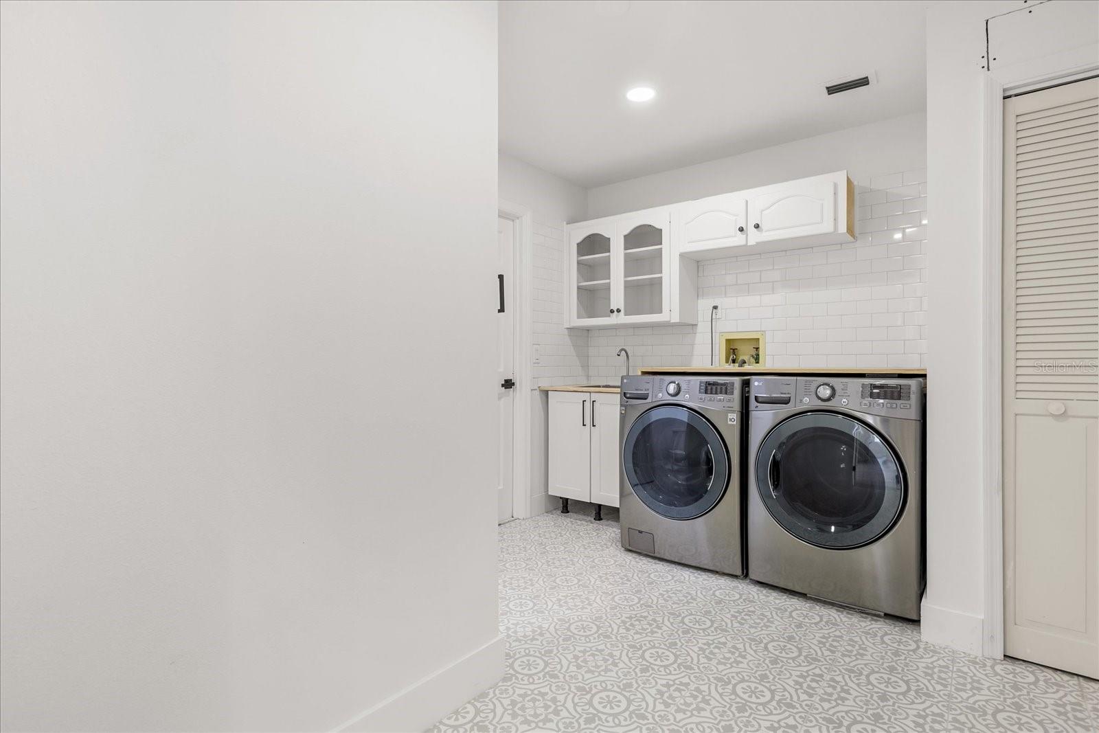 DELTONA LAKES UNIT 69 - Residential