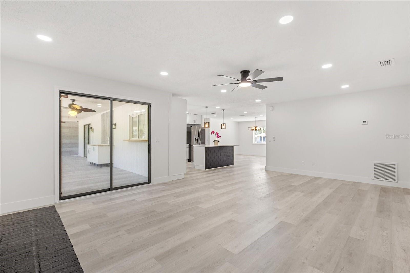 DELTONA LAKES UNIT 69 - Residential