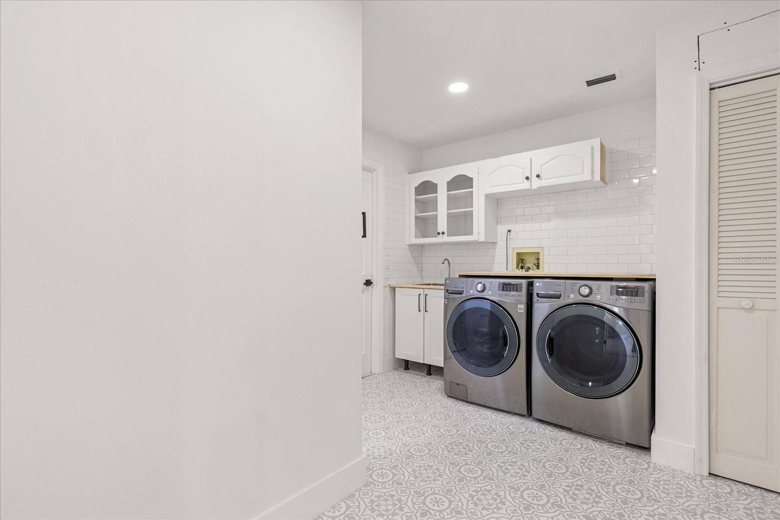 DELTONA LAKES UNIT 69 - Residential