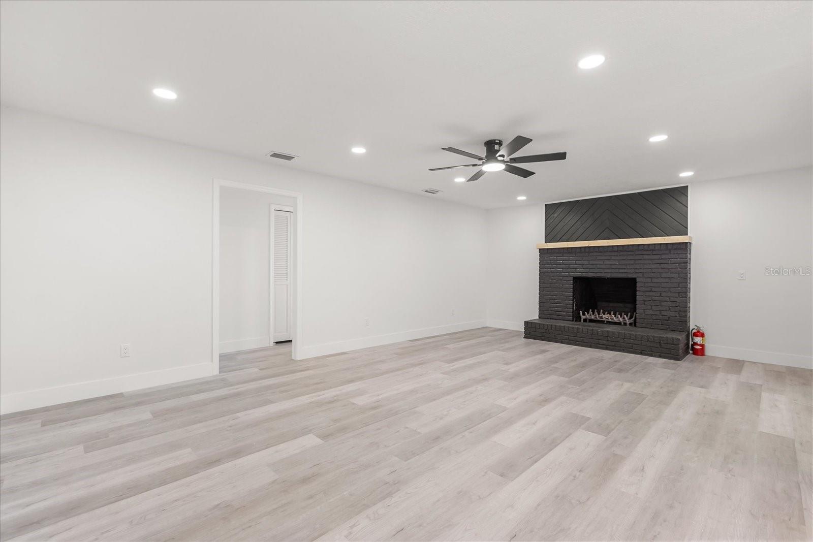 DELTONA LAKES UNIT 69 - Residential