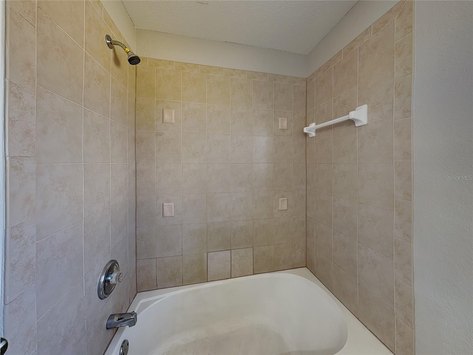 PORT CHARLOTTE SUB 32 - Residential Lease