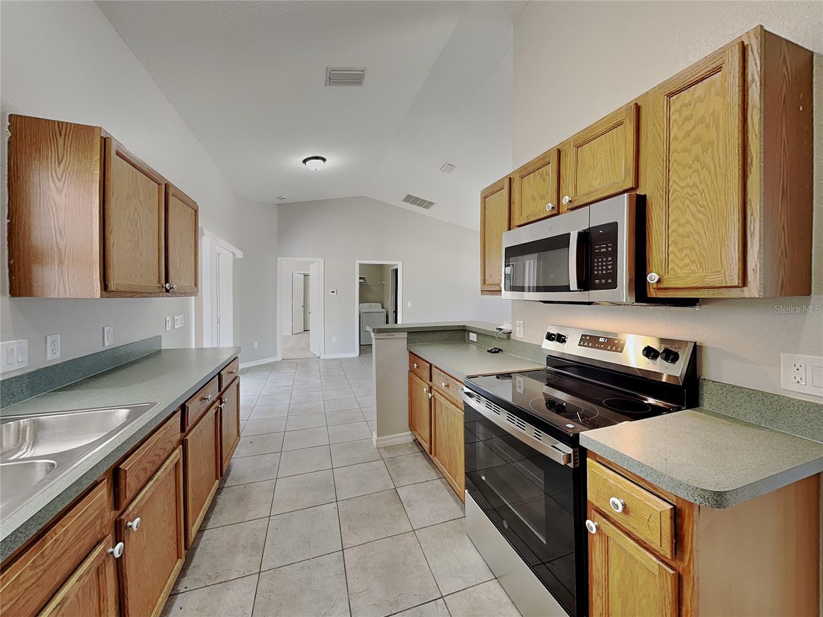 PORT CHARLOTTE SUB 32 - Residential Lease