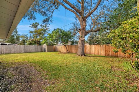 A home in SEMINOLE