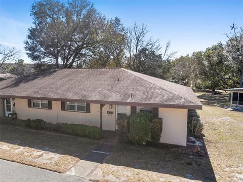 Photo of 42 Villa Villar Court #420, Deland, FL 32724 (MLS # V4947238)