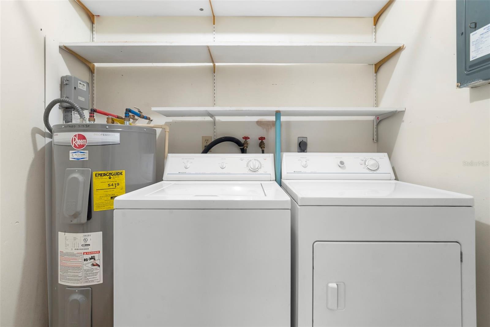 VILLA VILLAR 01-03 PH 02 - Residential