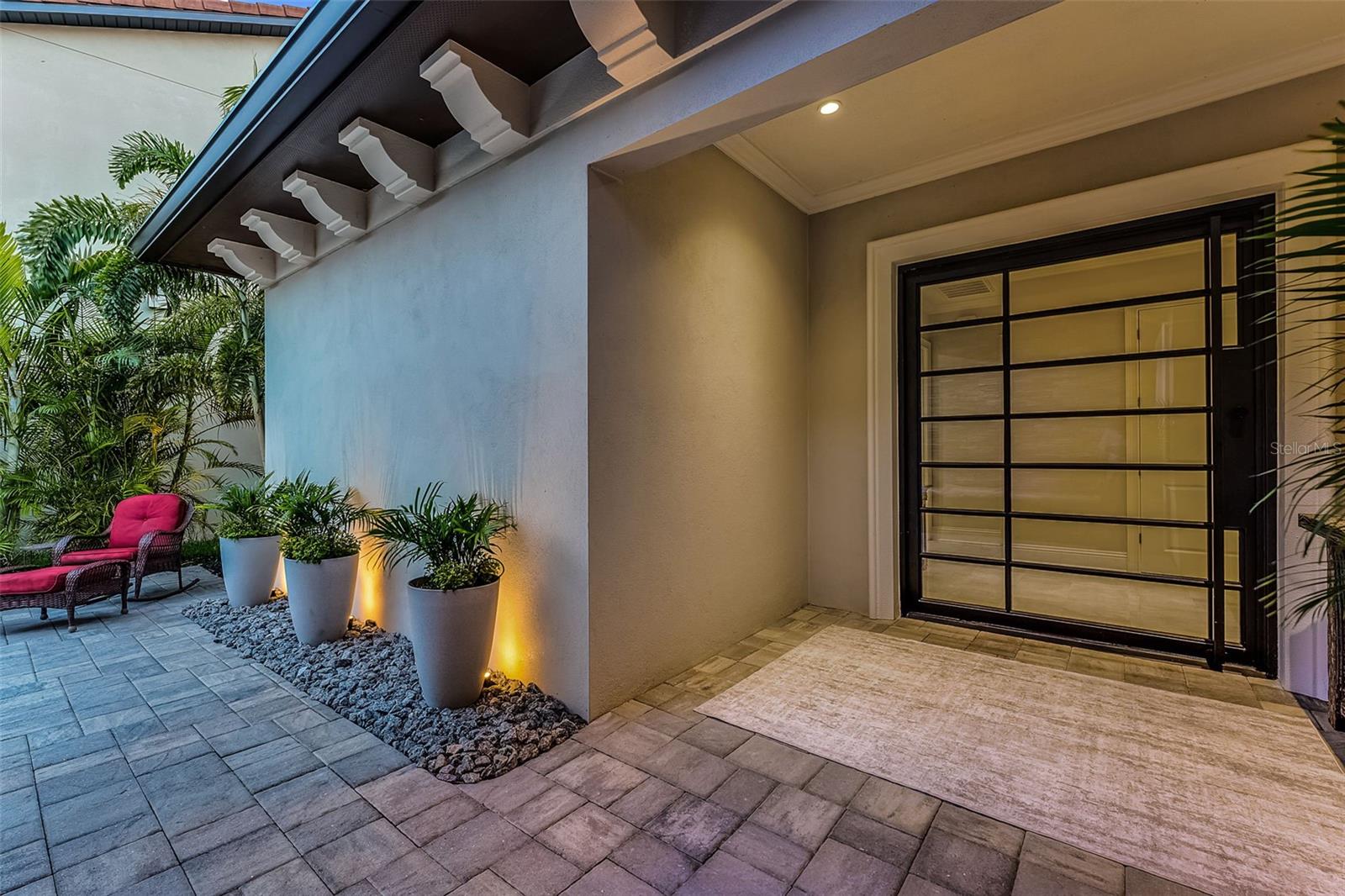 10122 ROYAL ISLAND COURT