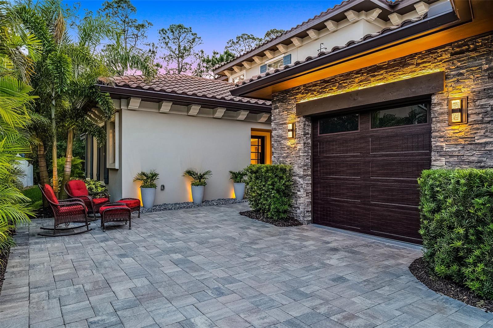 10122 ROYAL ISLAND COURT