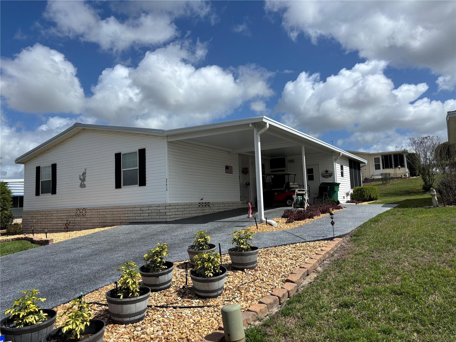 GRAND HORIZONS PH 01 - Residential