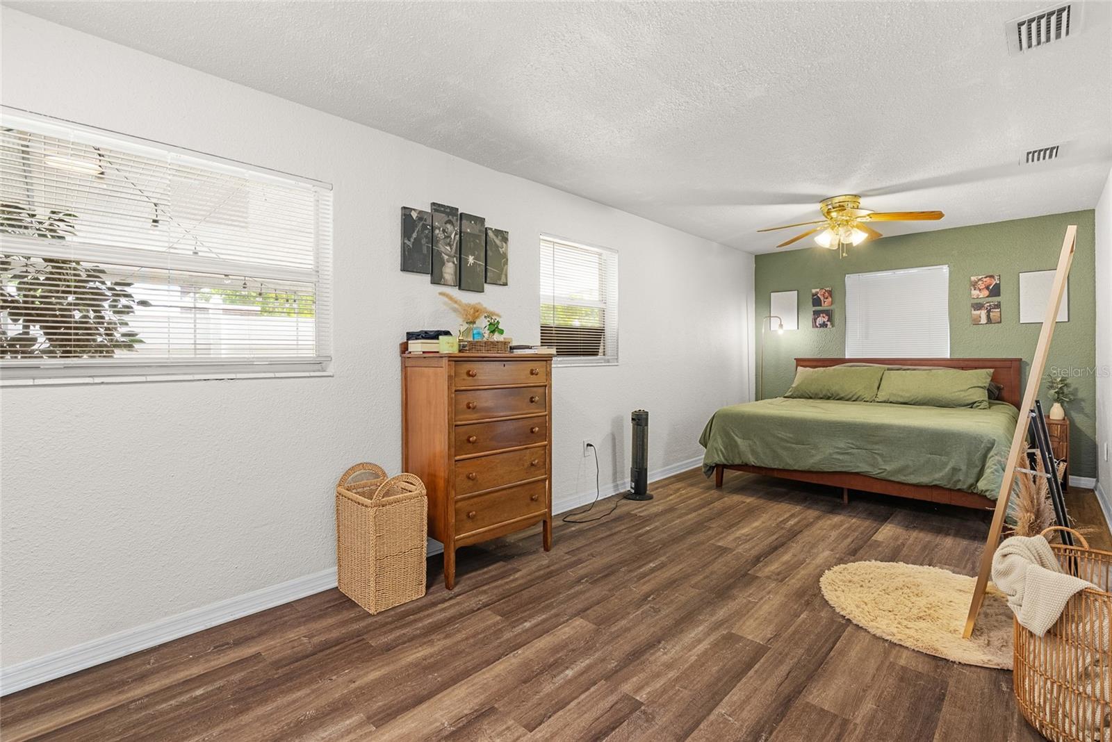 JUANITA PARK - Residential