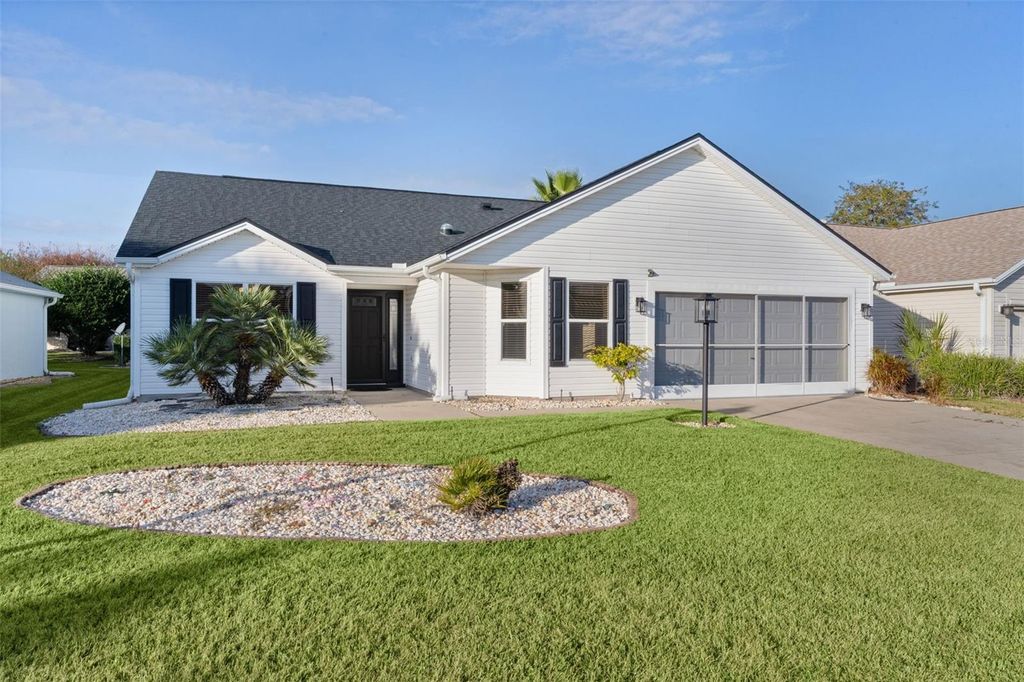 Photo of 3065 Glenwood Place, The Villages, FL 32162 (MLS # G5105996)