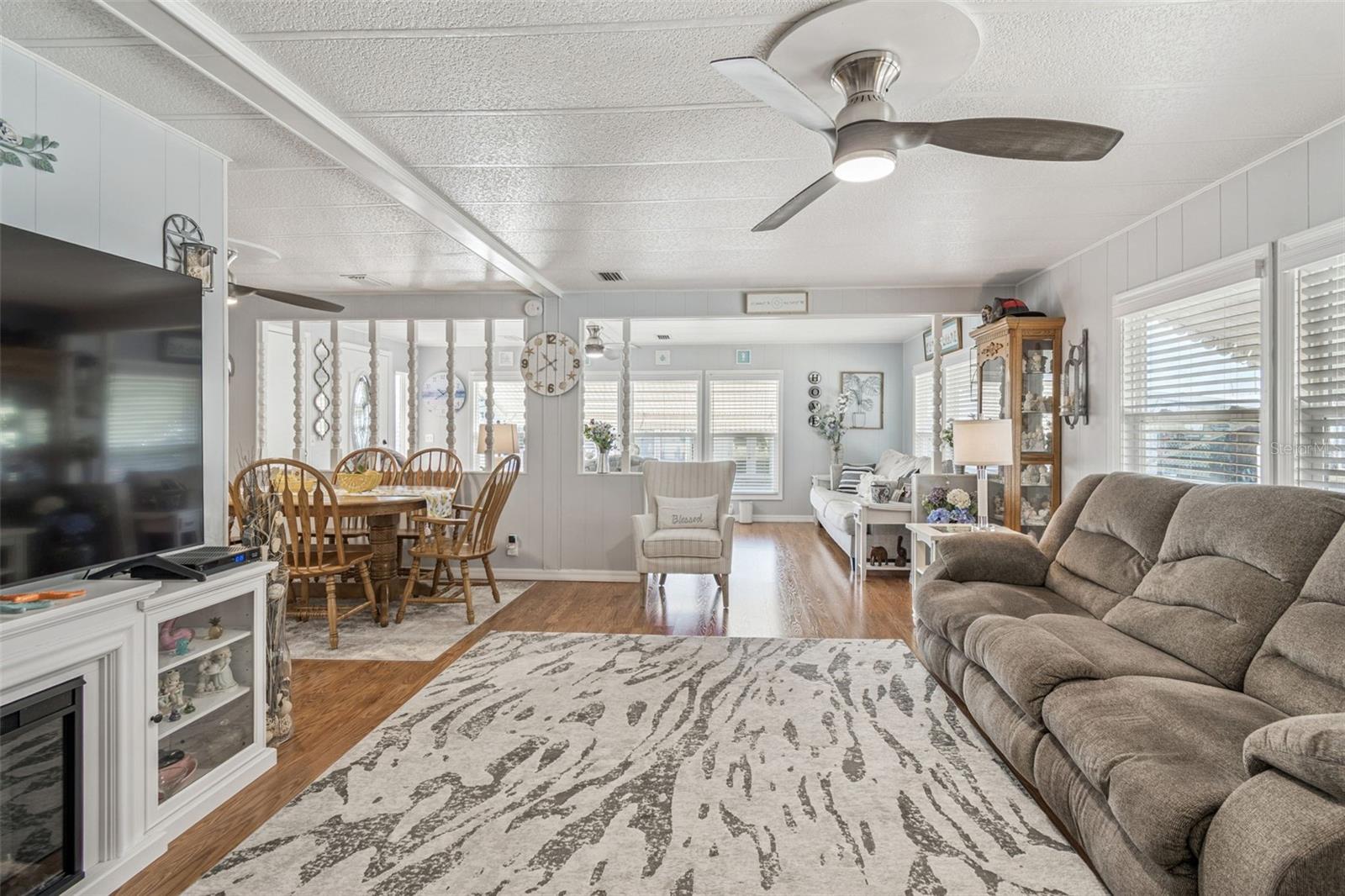 PALM HILL MOBILE HOME PARK UNREC - Residential