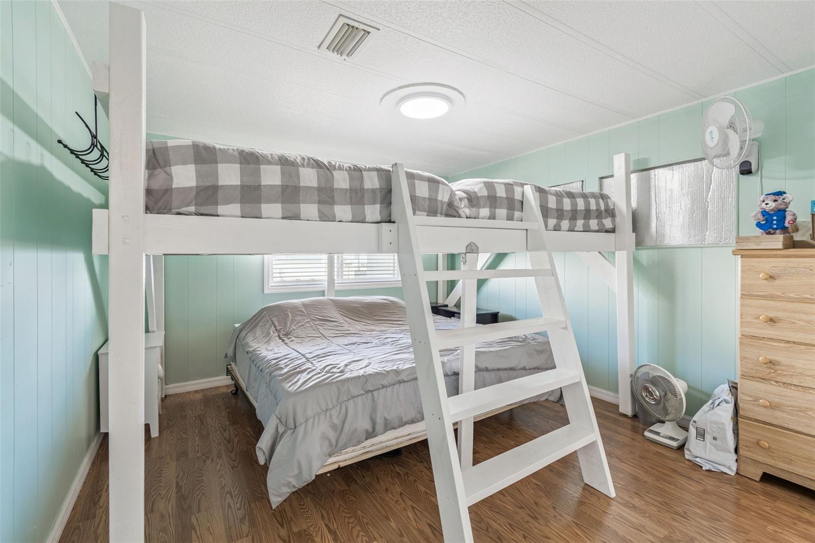 PALM HILL MOBILE HOME PARK UNREC - Residential