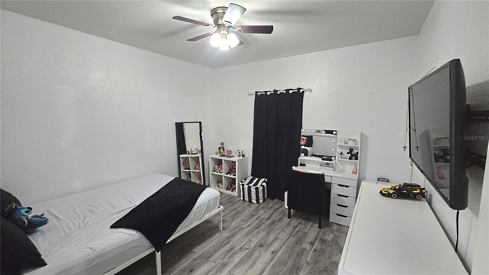 ROCK SPGS HOMESITES - Residential