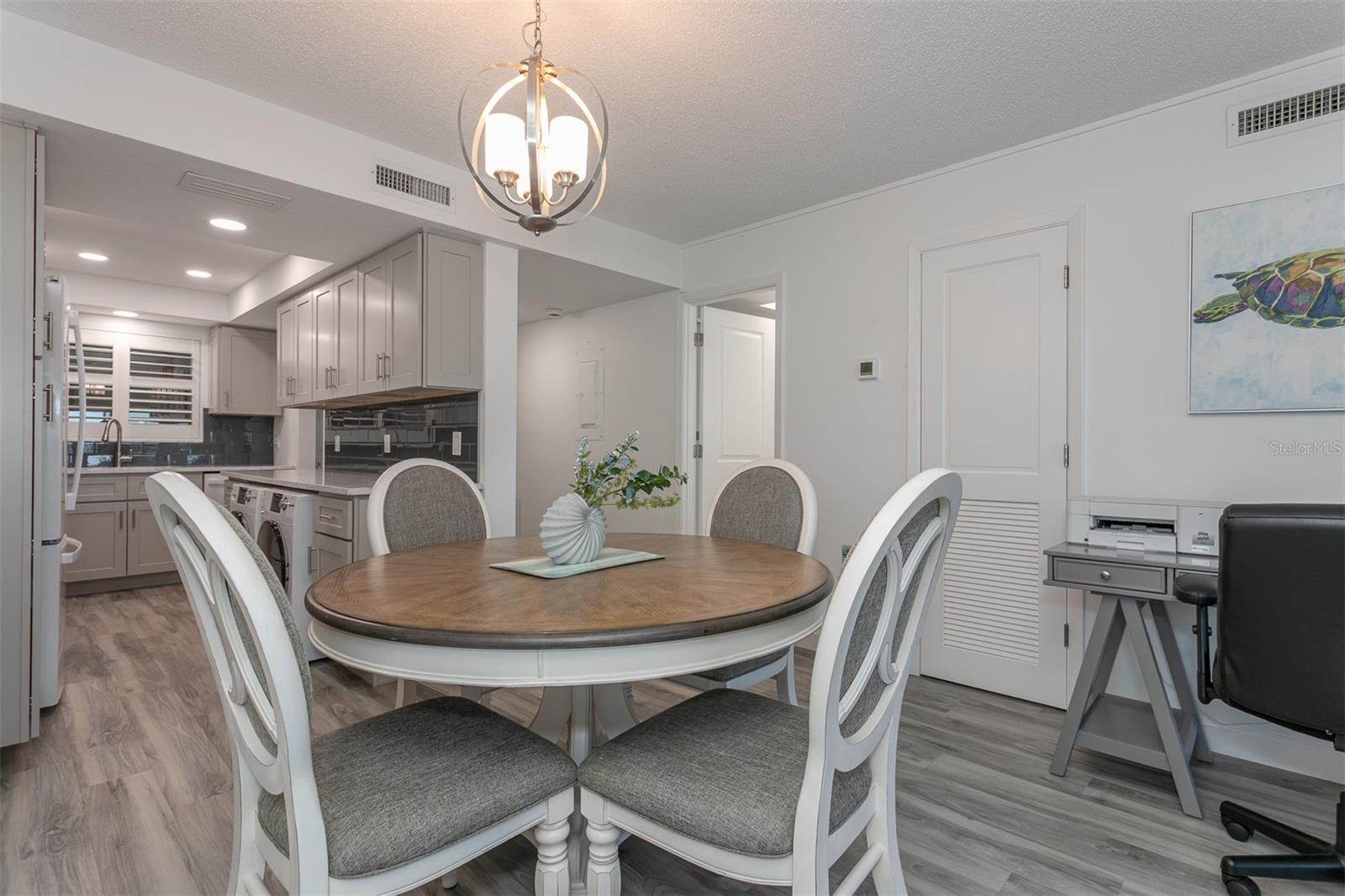 VENICE SANDS - Residential