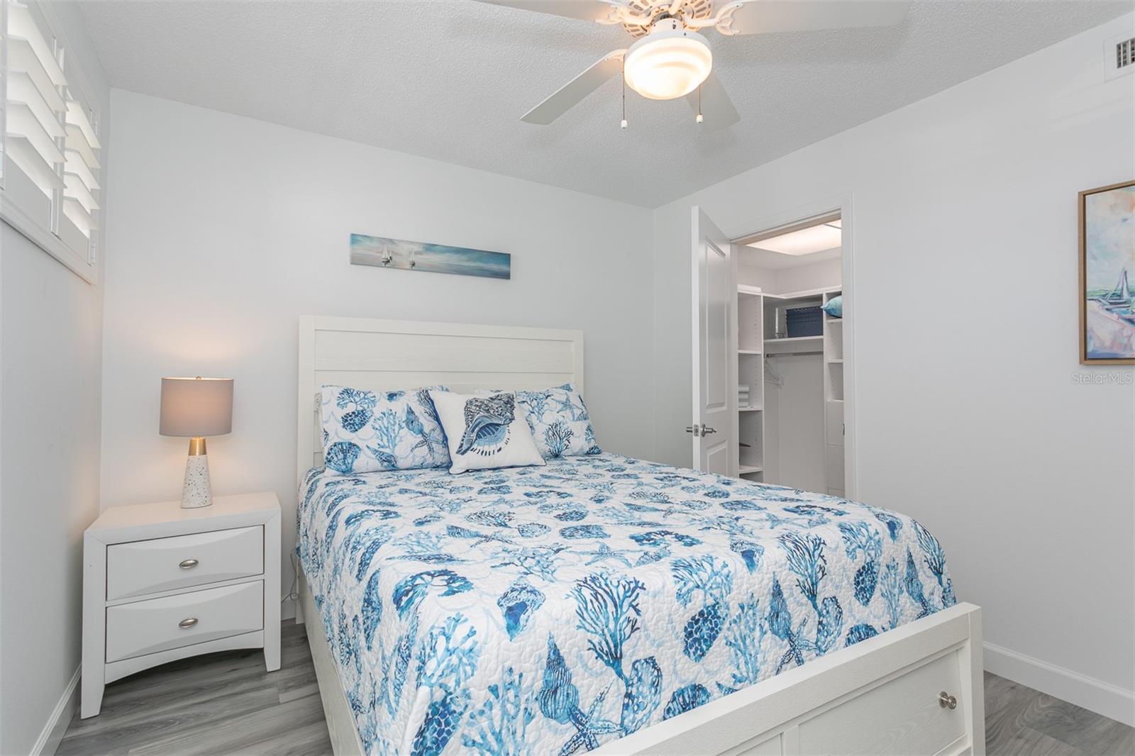 VENICE SANDS - Residential