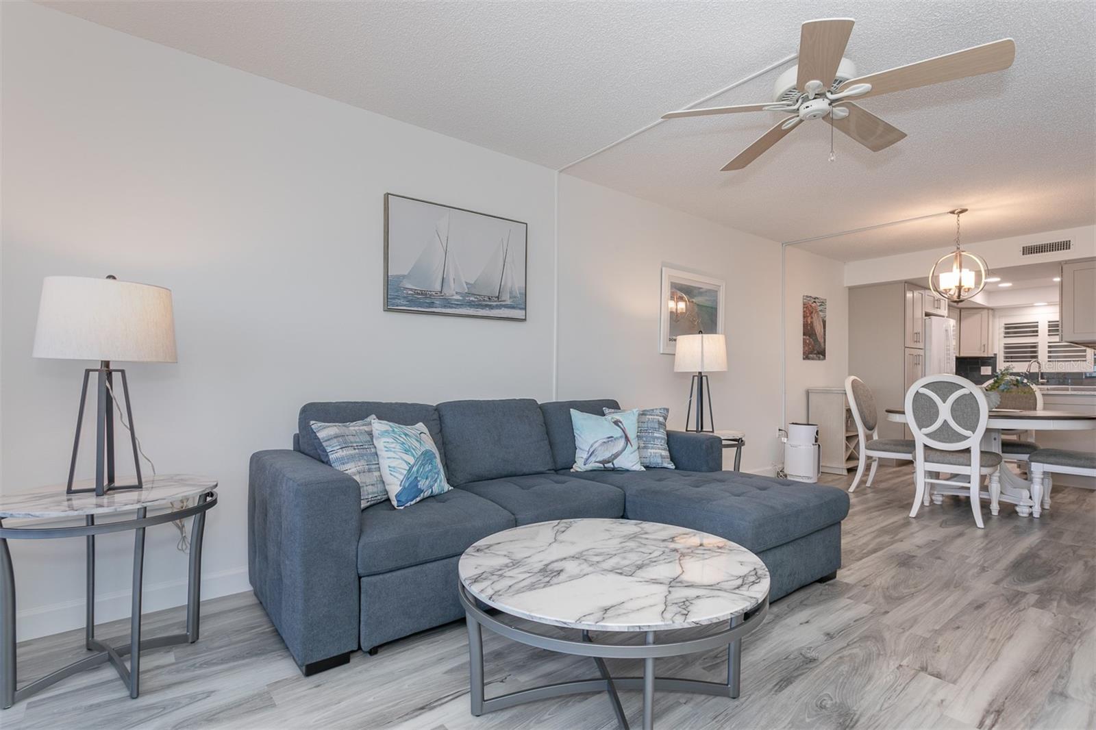 VENICE SANDS - Residential