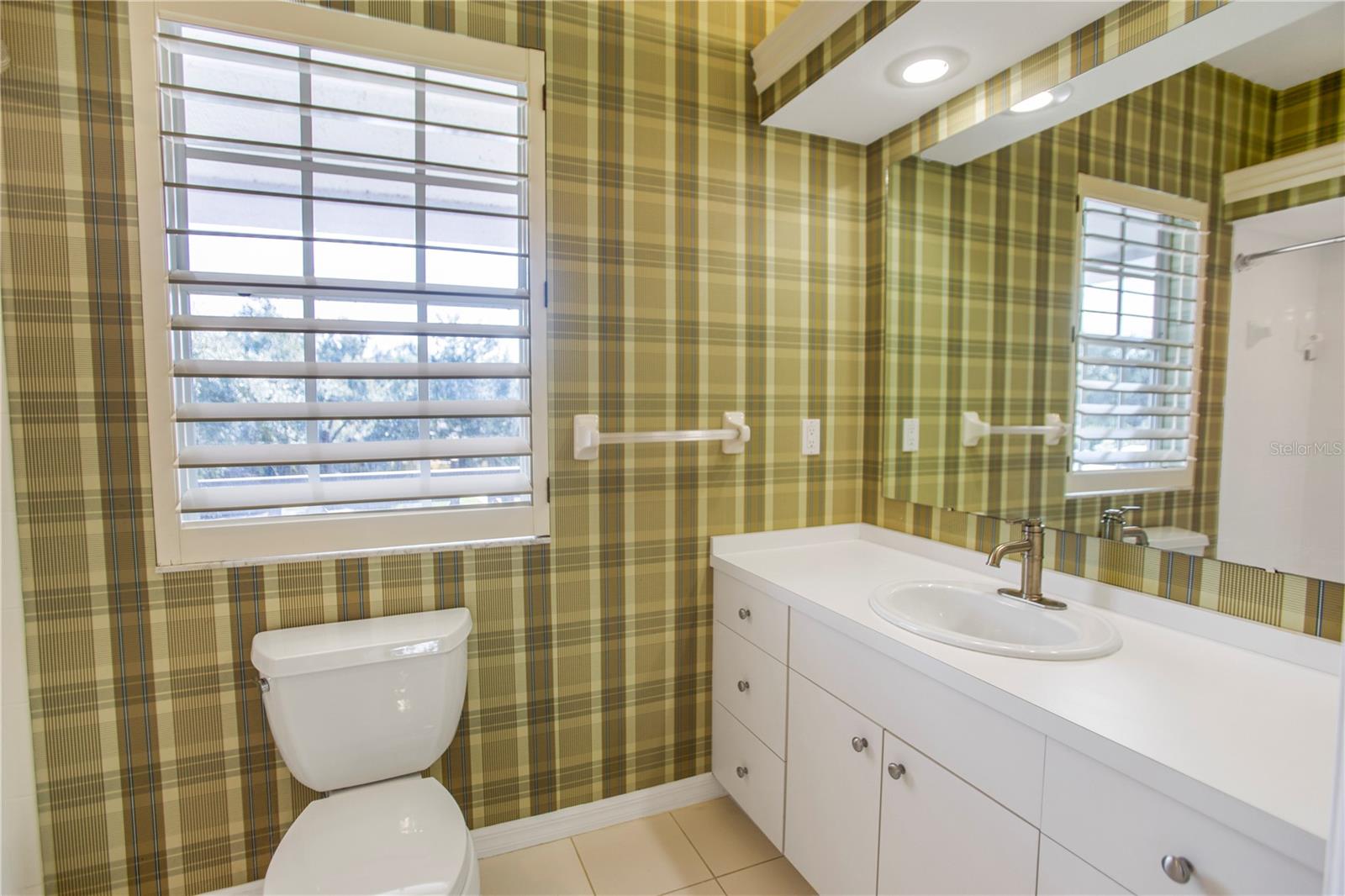 BAYOU CLUB ESTATES REPLAT PHASE 2 - Residential