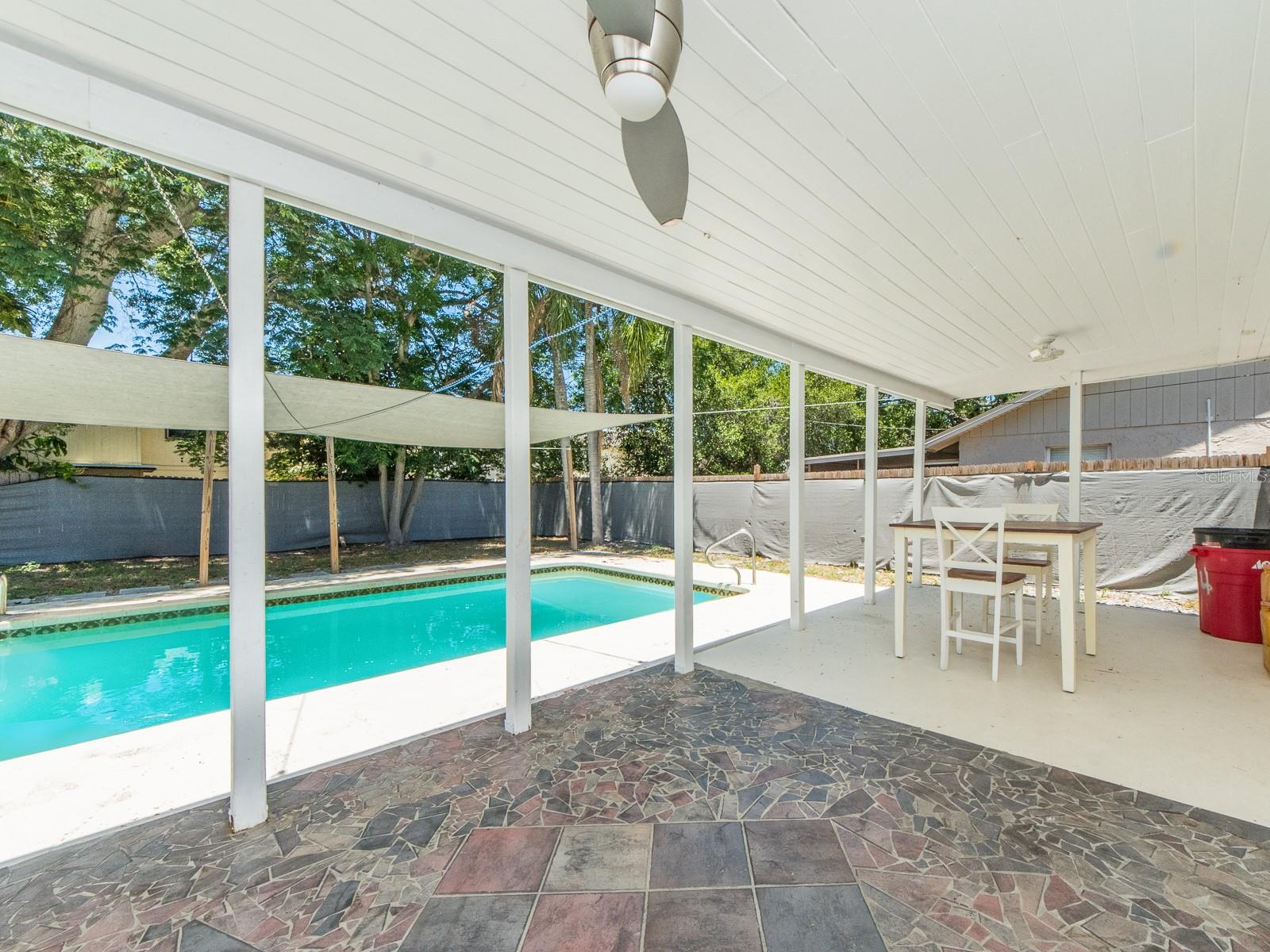 CITRUS HEIGHTS MANOR 1ST ADD - Residential