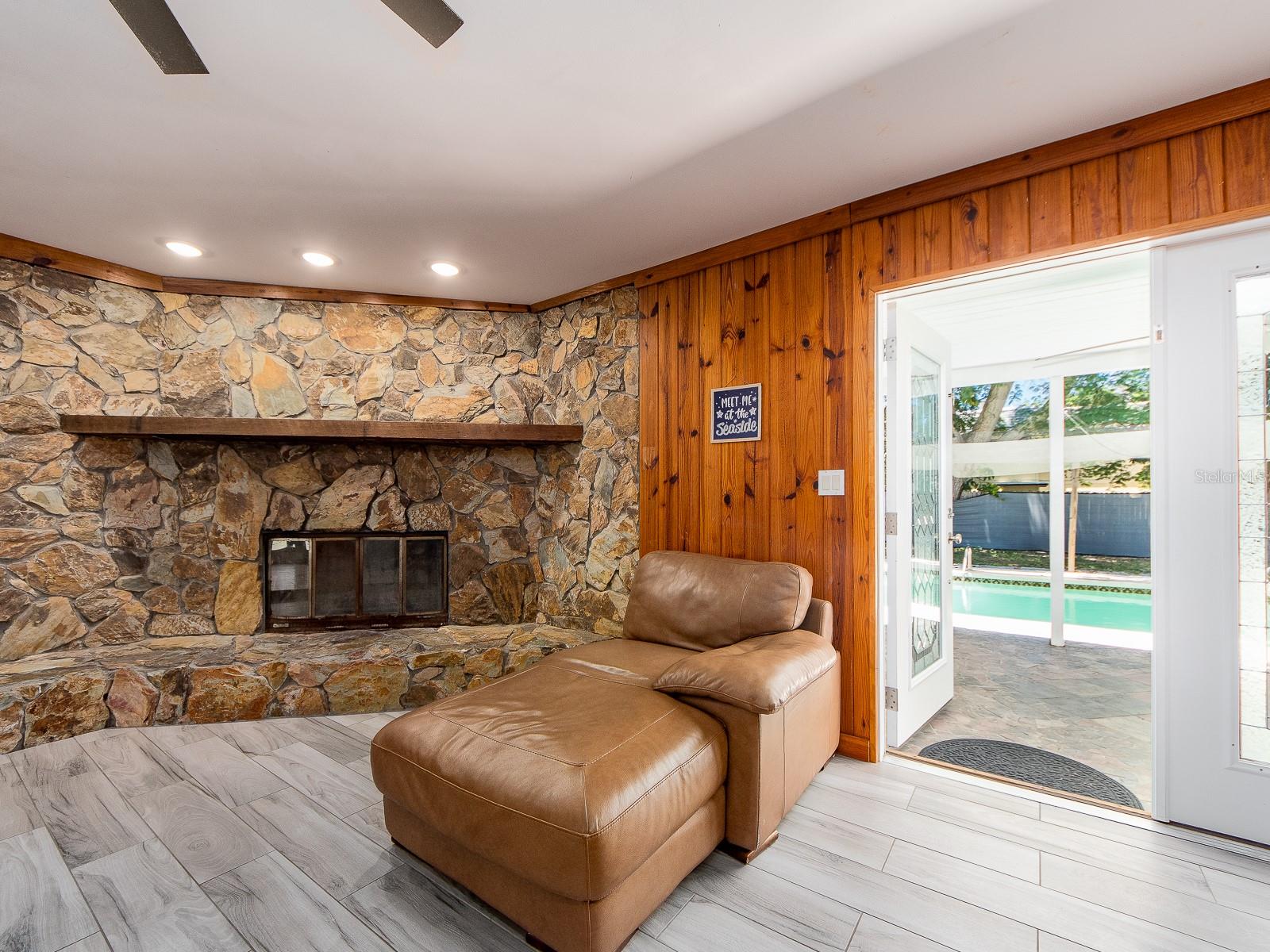 CITRUS HEIGHTS MANOR 1ST ADD - Residential