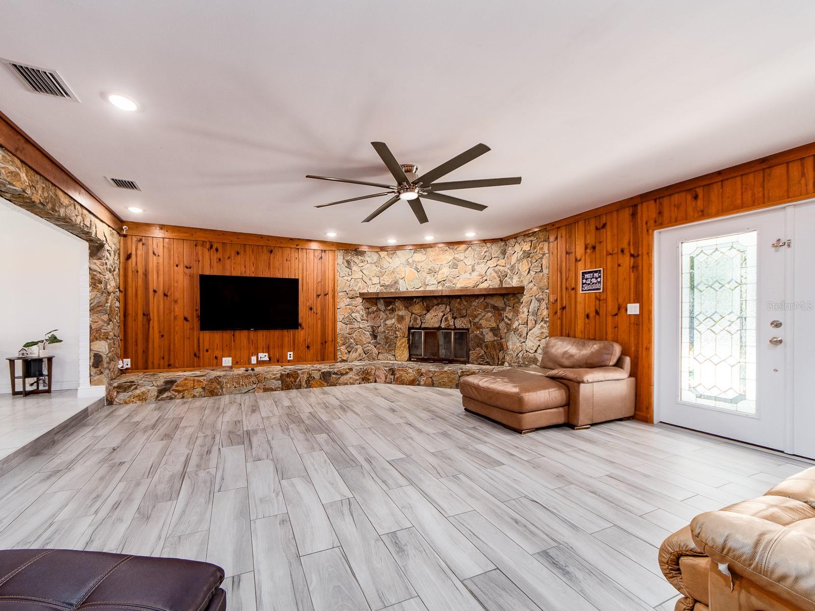 CITRUS HEIGHTS MANOR 1ST ADD - Residential