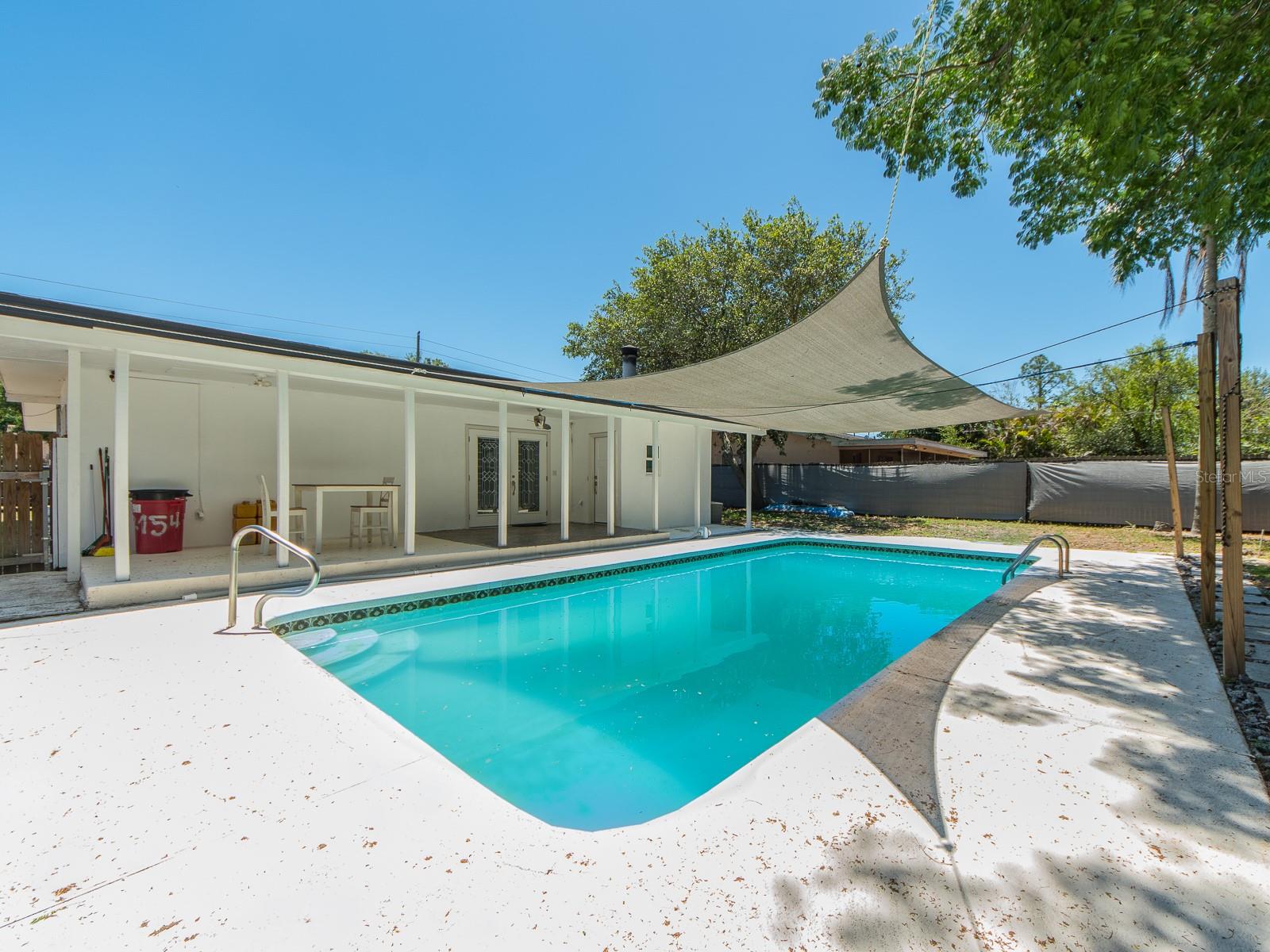 CITRUS HEIGHTS MANOR 1ST ADD - Residential