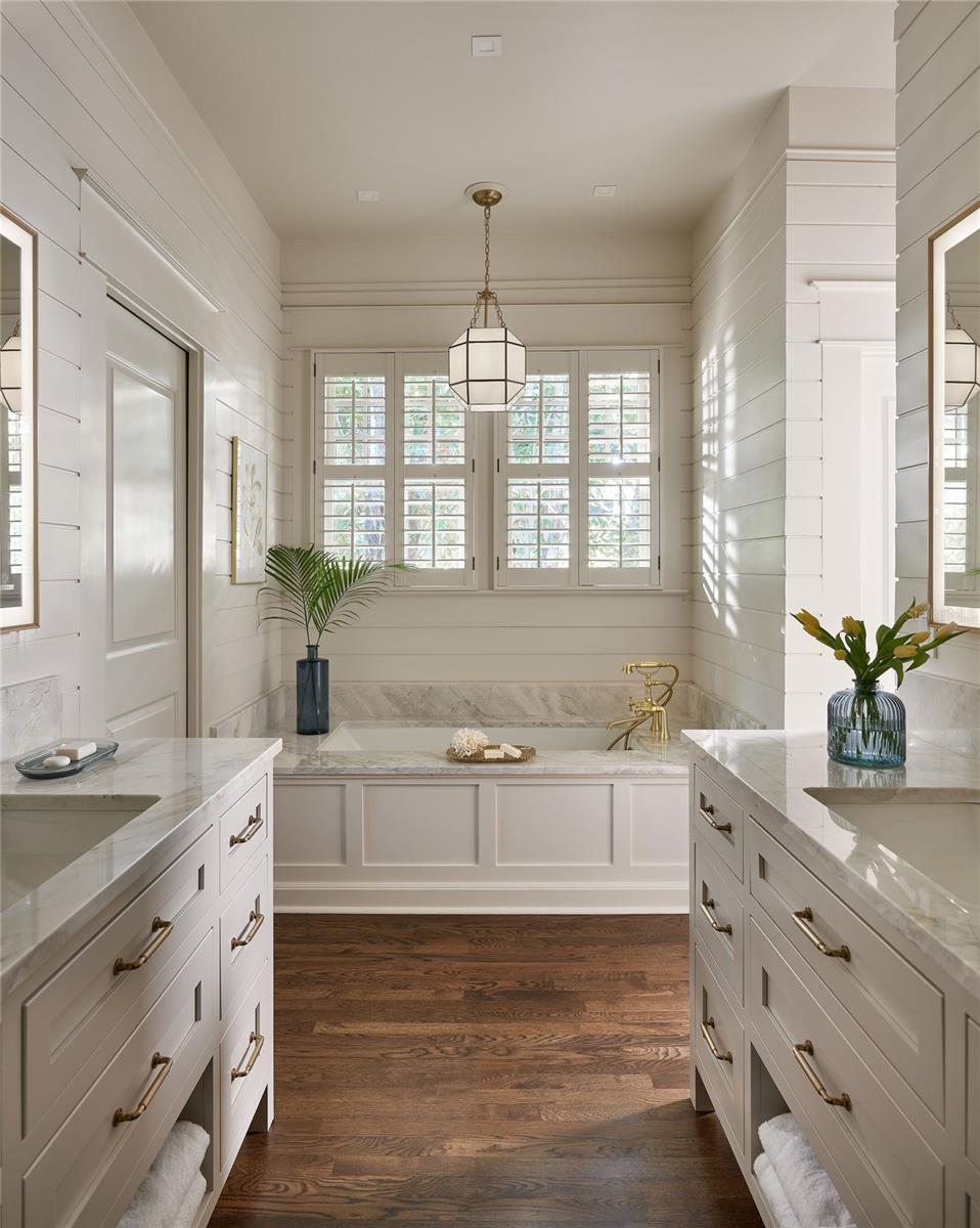 WECKLERS JULIA SUB - Residential