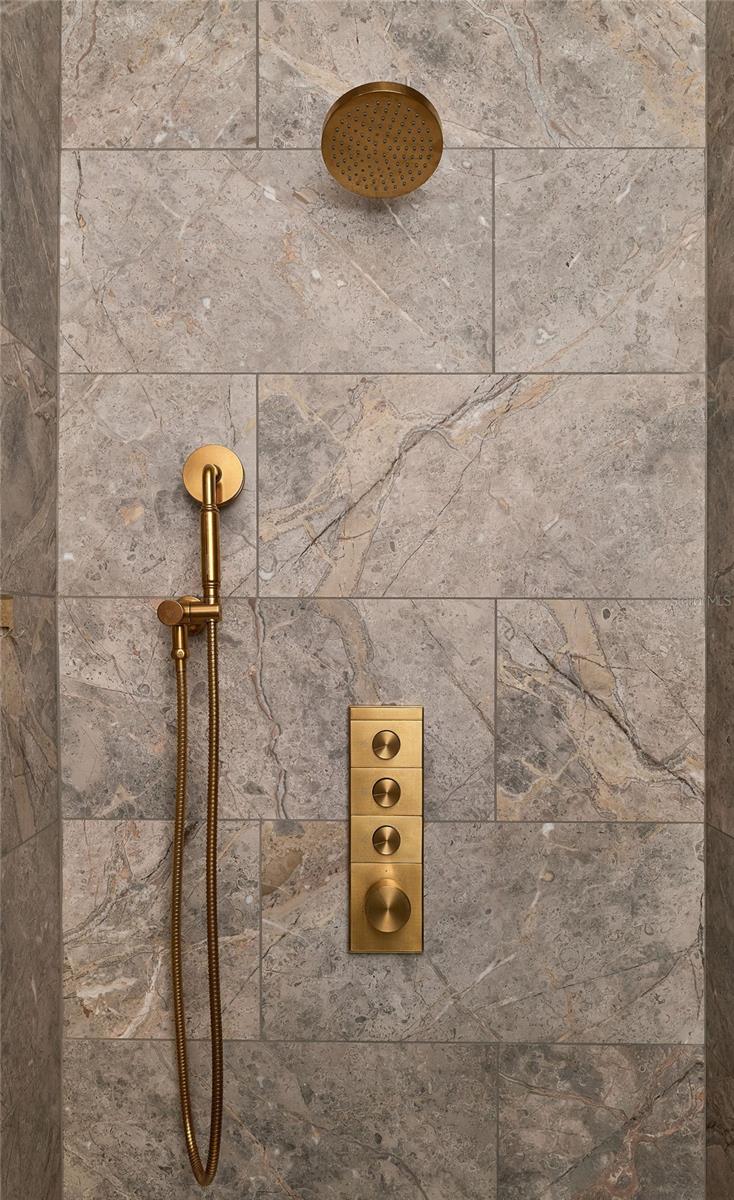 WECKLERS JULIA SUB - Residential