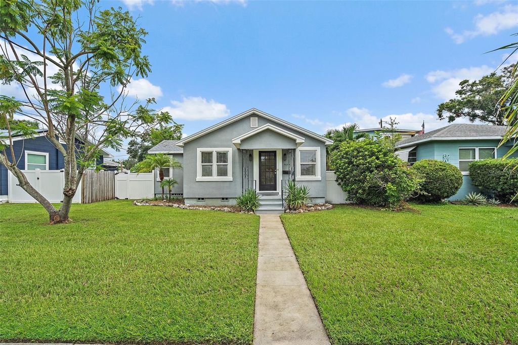 Photo of 4635 2nd Avenue N, St Petersburg, FL 33713 (MLS # TB8429103)