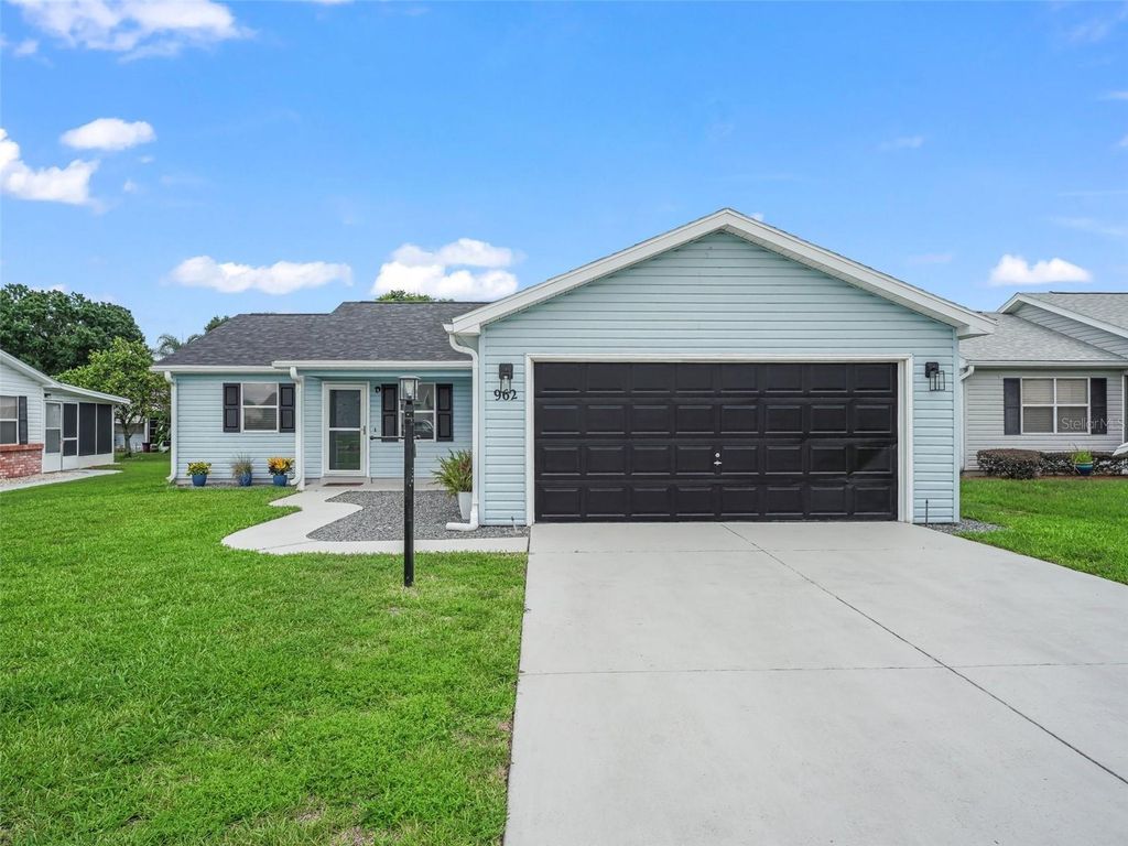 Photo of 962 Chula Court, The Villages, FL 32159 (MLS # OM705818)